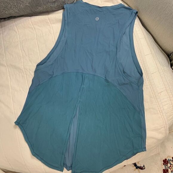 Lululemon tank - Picture 2 of 2